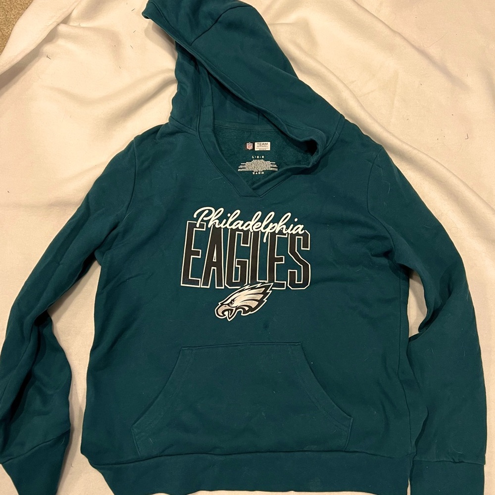 Philadelphia Eagles NFL Women's Green V-Neck Pullover Hoodie size L